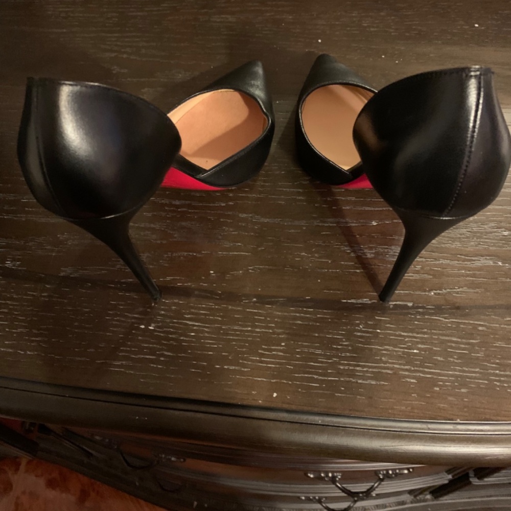 Heels - Picture 2 of 3